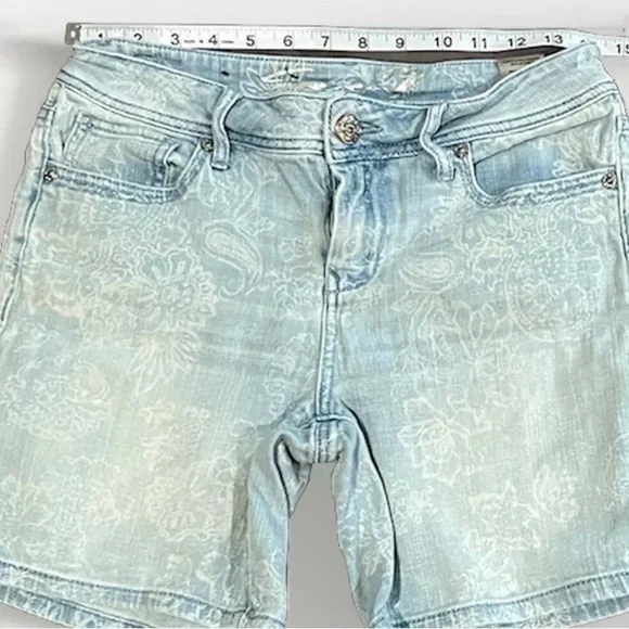 New Seven7 Shorts Cuffed Light Wash Embroidered Womens Knox Blue 4 - Picture 6 of 6